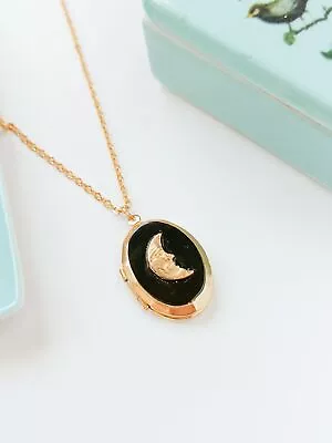 Gold Plated Vintage Moon Locket Necklace Shell And Waining Moon Necklace. • $26.62