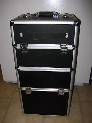 Professional Beauticians / Tattoo Artist / Cosmetics Portable Train  Case • $58.99