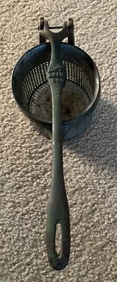 Antique King Seamless Cast Iron Metal Cup Potato Vegetable Masher Ricer Press • $24.99