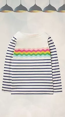 Ex Mini Boden Girl's Everyday Rainbow Breton Wave T-shirt In Navy/Ivory • £9.99
