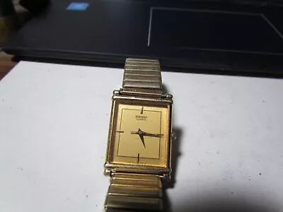 Seiko 9021-5270 Gold Plated Rectangular/Tank Case Men's Quartz Watch • $25