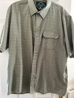 Men’s Country Classics Checked Shirt In Size 2XL • £2.50