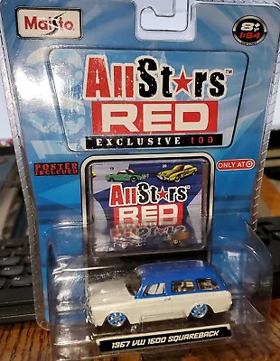 Maisto All Stars Red 1967 VW Volkswagen 1600 Squareback Blue/Wht 1:64 Scale 2008 • $17.99