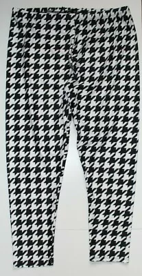 Women Leggings Lily Black & White Houndstooth Size 4XL • $19.95