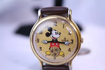 Walt Disney Mens Vintage Seiko Mickey Mouse Watch Sub-dial Mickey Seconds • $125