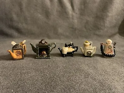 Paul Cardew Miniature Teapots  • £15