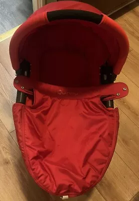 Quinny Buzz Dreami Carrycot Red With Raincover And Matress And Cover • £25.99