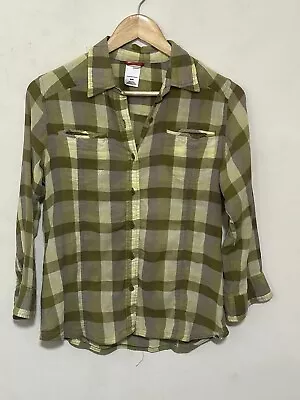 The North Face Flannel Shirt Women’s Medium Button Up Long Sleeve Green Plaid • $11.50