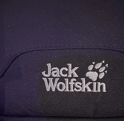 Jack Wolfskin Cross Body Bag • £25