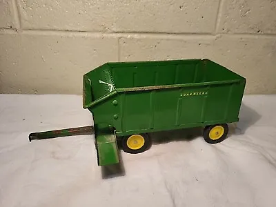 Vintage Ertl Pressed Steel 1/16 John Deere Chopper Box Chuck Wagon • $49.99