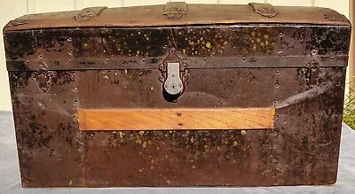 Antique Bevel Dome Top Steamer Trunk Wood Metal Vintage Steampunk • $49.99