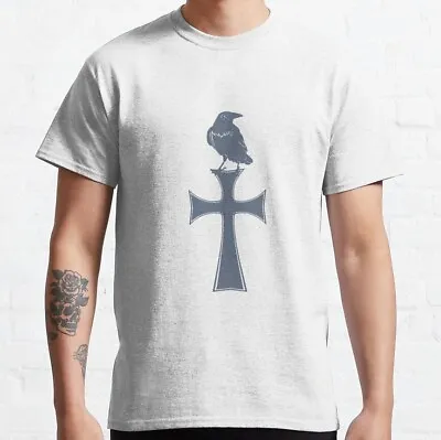 NWT Gothic Crow On A Tombstone Cross Unisex T-Shirt  • $20.99