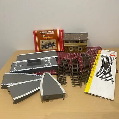 Hornby Platform Sections Tracks Train Station Building Crossing Level Crossing • £30