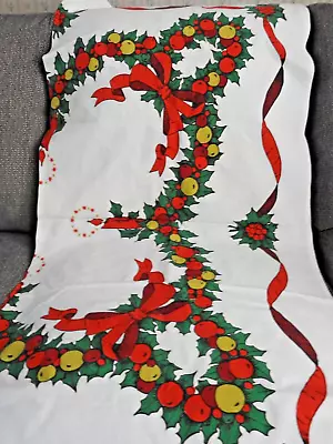 Vintage Tablecloth With Wreath Design • $10.99