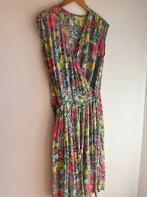 VINTAGE Floral 80s Lightweight Midi Dress Size S • $65