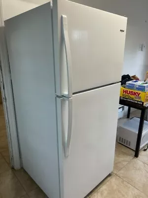 Whirlpool Refrigerator Fully Loaded/ SER. VSX4084775-White Whirlpool Date: 2009 • $250