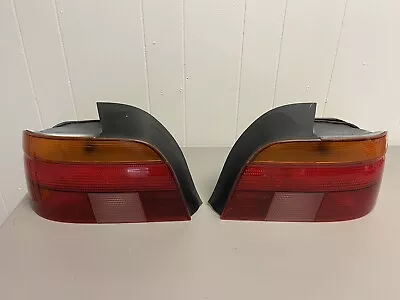 BMW E39 5-series LEFT And RIGHT REAR BRAKE TAIL LIGHT LAMP OEM 8358034 • $60.95