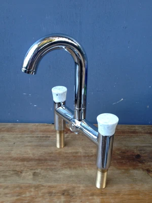 £69.99 • Buy GOOD QUALITY Chrome Kitchen Mixer Tap With Grey Granite Hot And Cold Knobs