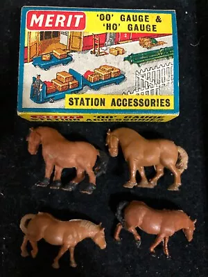 Vintage Merit Railway Oo & Ho Gauge Station Accessories 5105  - Set Of 4 Horses • £3.99