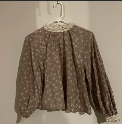 $24 • Buy Zara Embroidered High Neck Lace Accent Top XS