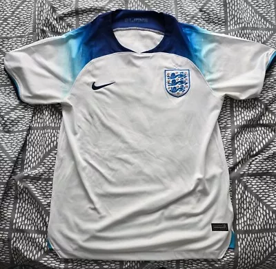 Official England Football Home Shirt 2022/2023 Mens LARGE. • £12