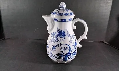 Vintage Seymour Mann Vienna Woods Blue Onion Casserole Blue White Appears New • $35