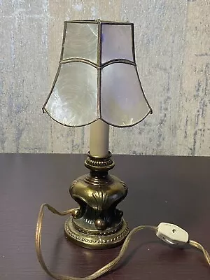Brass Lamp With Mother Of Pearl Capiz Scalloped Shade • $73