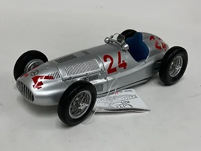 1/18 CMC Mercedes Benz W165 From 1939 Tripolis. M-074 • $299.95