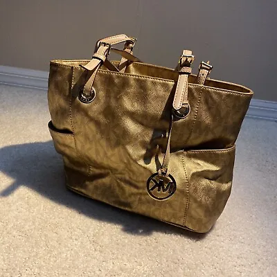 Michael Kors Metallic Signature Jet Set Large Travel Tote Handbag Metallic Gold • $26