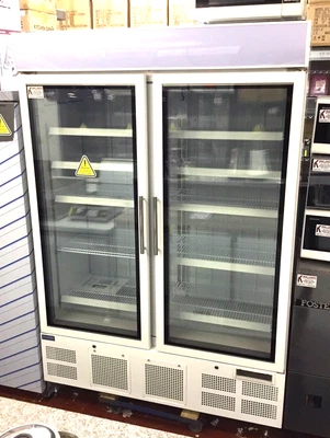 £1895 • Buy POLAR GH507 Upright Double Glass Door Display Freezer 920Lt White Light Canopy