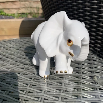£8.50 • Buy Royal Osborne – Bone China Elephant Standing On Three Legs TMR-3772 – Excellent 