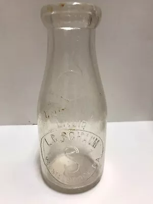 1930’s L. G. Schaum Pint Milk Bottle Womelsdorf PA • $41