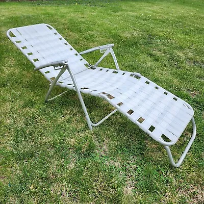 Vintage Webbed Aluminum Lounge Chair White Patio Beach Summer Lounger • $18.99