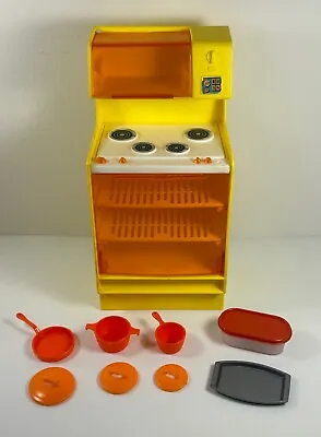 VINTAGE BARBIE DREAM HOUSE Yellow STOVE OVEN RANGE MICROWAVE Accessories 1978 • $19.99