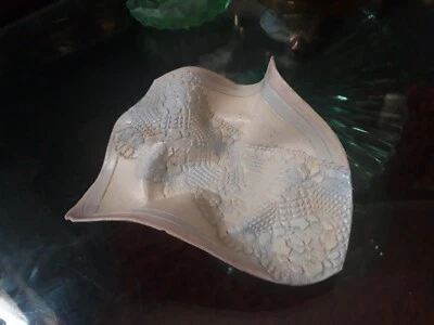 £5 • Buy Unusual  Studio  Pottery RUFFLED HANDKERCHIEF Bowl.