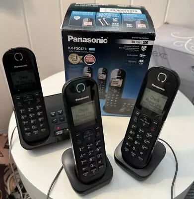 Panasonic KXTGC423 Cordless Phone Answer Machine Triple Set. Boxed Tested VGC • £10