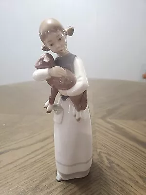 Lladro 1010 Glossy Porcelain Figurine Girl With Lamb Retired Made In Spain • $37.80