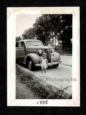 1938 Car Open Door @ Curb Kid In Road Old/vintage Photo Snapshot- I927 • $7.99