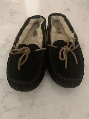 UGG Australia 5612 Dakota Women's Moccasin House Shoe/slippers Size 5 Black • $29.99