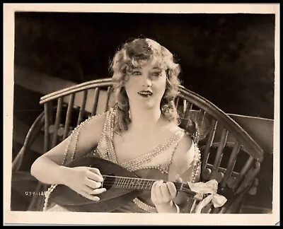Hollywood Beauty MARION DAVIES STUNNING PORTRAIT 1920s STYLISH POSE Photo 683 • $71.99