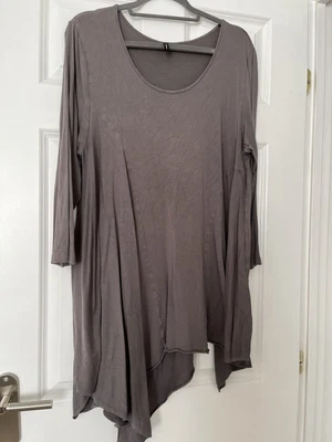 £25 • Buy Yong Kim Tunic Size 18