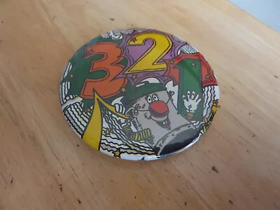 £3 • Buy ITV Show 321 Audience Members Vintage 1970s Ted Rogers  DUSTY BIN Pin BADGE
