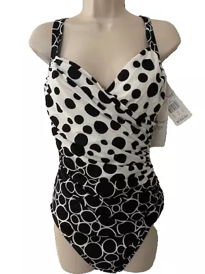Miraclesuit Sanibel Black White Polka Dot One Piece Swimsuit NWT Women Sz 18 • $74.50