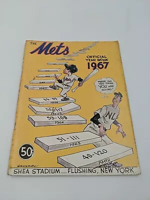 Original 1967 New York Mets Official Yearbook Revised Edition W/Color Team Photo • $37.99