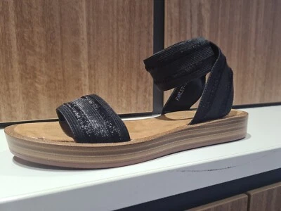 Django & Juliette Farley Sandals Elastic - 39 • $49