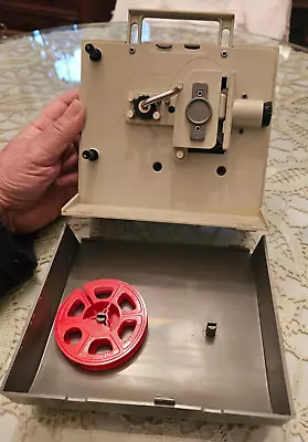 Vtg BRUMBERGER 8MM Plastic MOVIE PROJECTOR Untested • $29.99