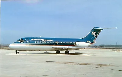 Midwest Express   Airlines   Dc-9-14  /  Airport  /  Aircraft  N400me • $1.75