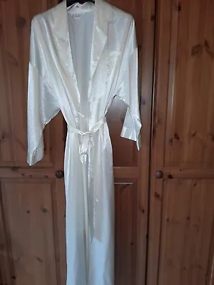 Vintage LUX LUX LONG SATIN DRESSING GOWN SIZE 12/14 • £17.50