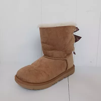 UGG Bailey Bow II Boot Chestnut 1017394K Youth Size 3  • $24.99