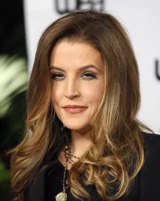 Singer Lisa Marie Presley Daughter Of Elvis Picture Photo Print 8 X10  • $13